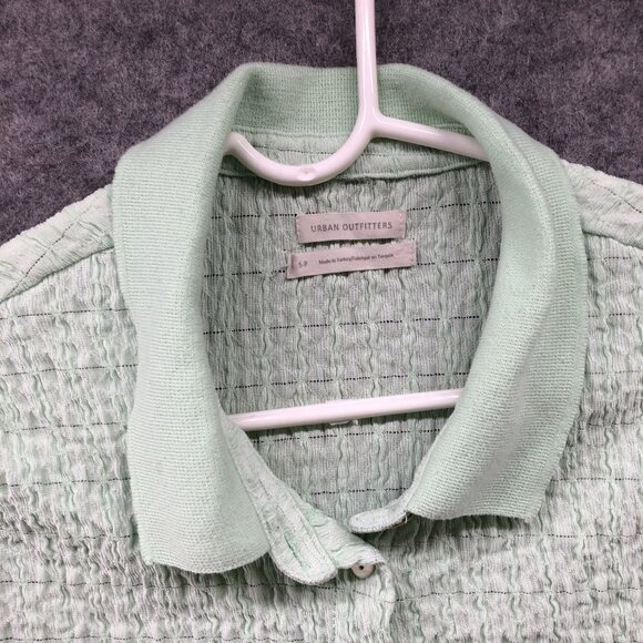 Urban Outfitters Crinkle Cropped Shirt Womens S Green Collared Short Sleeve - Picture 3 of 10